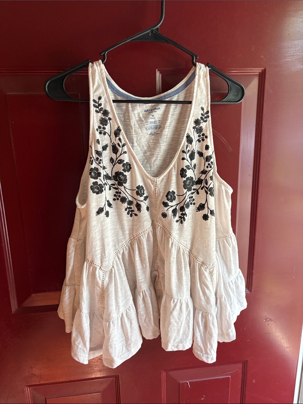 Arizona Jean Company Cream Tank Top with Black Floral Embroidery